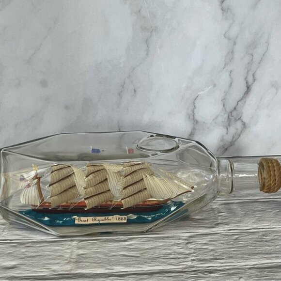 Source Unknown Other - Vintage "Great Republic 1853" Ship In Bottle Handmade In England
